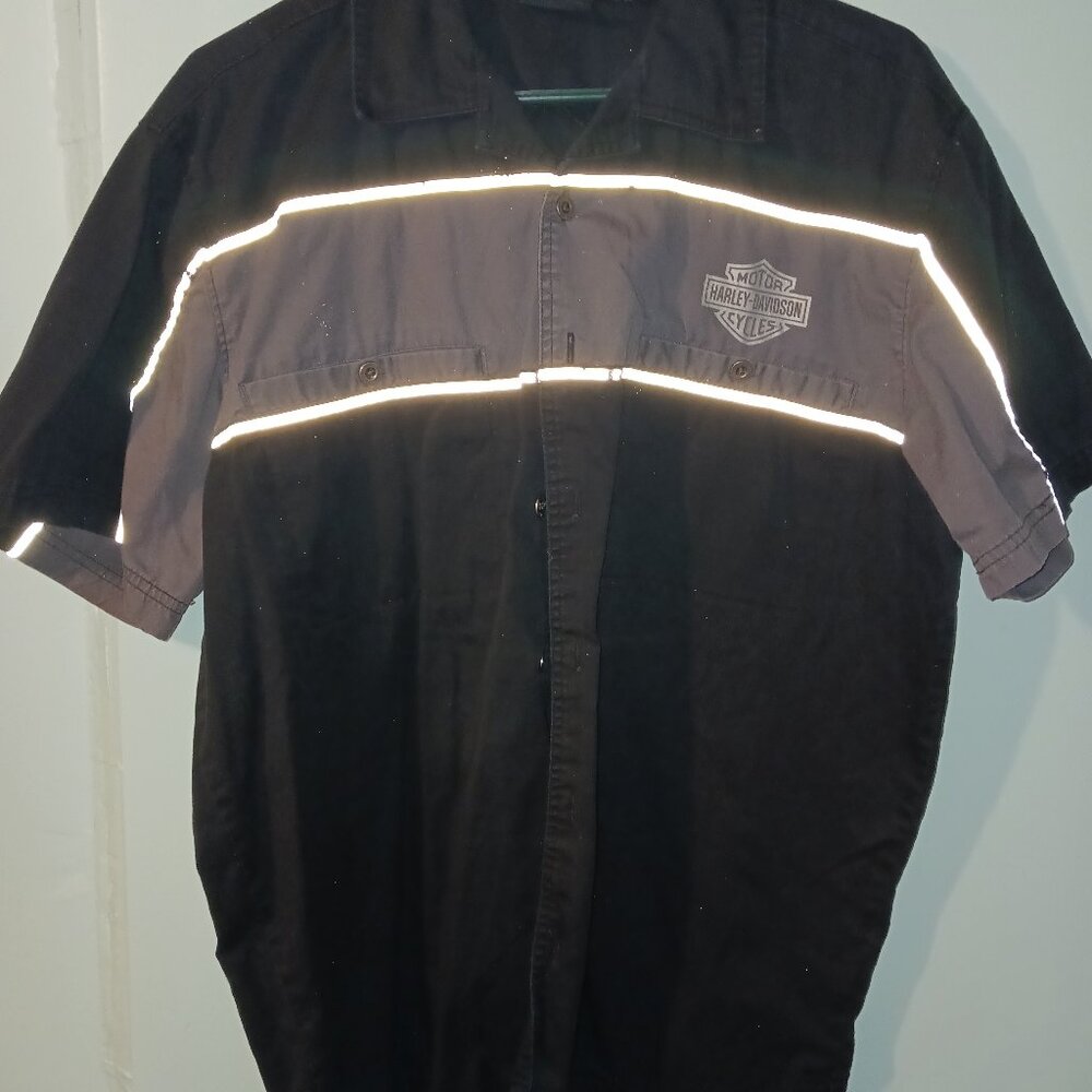 Harley Davidson button up shirt.